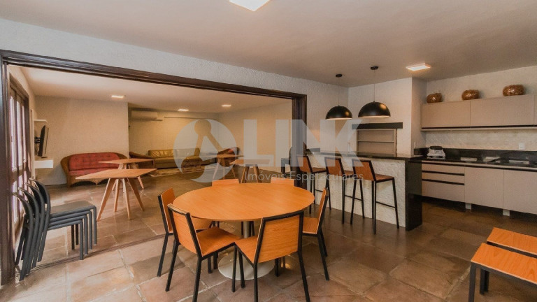 Imagem Apartamento com 3 Quartos à Venda, 195 m² em Mont Serrat - Porto Alegre Imagem Apartamento com 3 Quartos à Venda, 195 m² em Mont Serrat - Porto Alegre