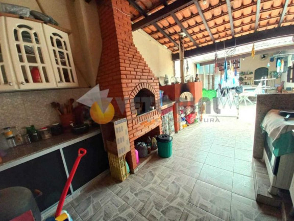 Imagem Casa com 3 Quartos à Venda, 165 m² Imagem Casa com 3 Quartos à Venda, 165 m²