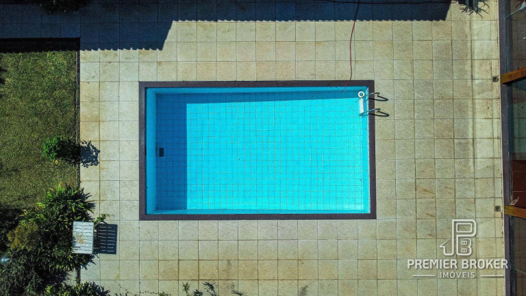 Imagem Casa com 4 Quartos à Venda, 289 m² em Tijuca - Teresópolis Imagem Casa com 4 Quartos à Venda, 289 m² em Tijuca - Teresópolis
