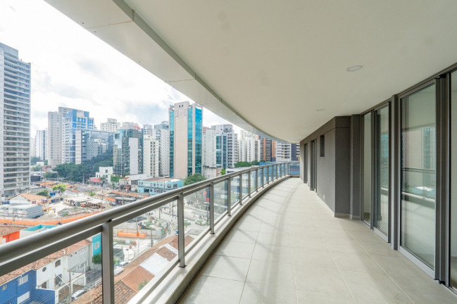 Apartamento com 3 Quartos à Venda, 134 m² em Vila Nova Conceição - São Paulo