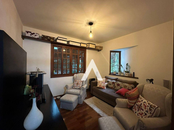Imagem Casa com 4 Quartos à Venda, 177 m² em Granja Guarani - Teresópolis Imagem Casa com 4 Quartos à Venda, 177 m² em Granja Guarani - Teresópolis