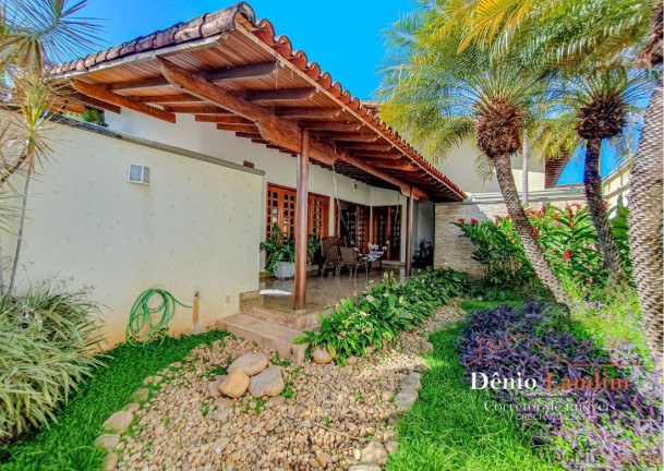 Imagem Casa com 4 Quartos à Venda, 550 m² em Ibituruna - Montes Claros