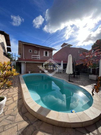 Casa com 5 Quartos à Venda, 310 m² em Itaipu - Niterói
