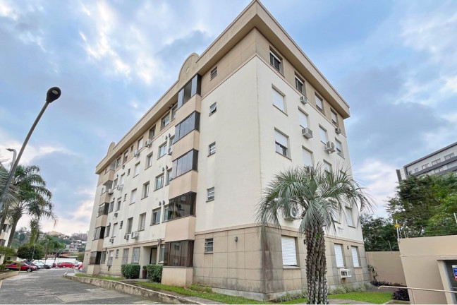 Imagem Imóvel com 2 Quartos à Venda, 52 m² em Glória - Porto Alegre Imagem Imóvel com 2 Quartos à Venda, 52 m² em Glória - Porto Alegre