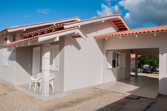 Imagem Casa com 2 Quartos à Venda, 401 m² em Universitário - Tijucas Imagem Casa com 2 Quartos à Venda, 401 m² em Universitário - Tijucas