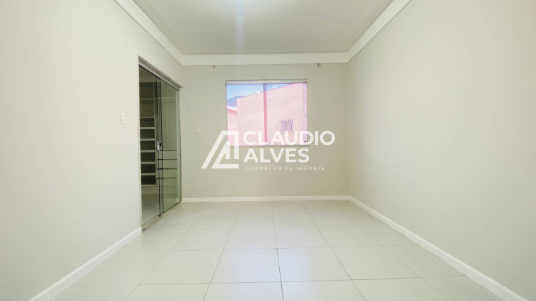 Imagem Casa com 4 Quartos à Venda, 150 m² em Cidade Nova - Feira De Santana Imagem Casa com 4 Quartos à Venda, 150 m² em Cidade Nova - Feira De Santana
