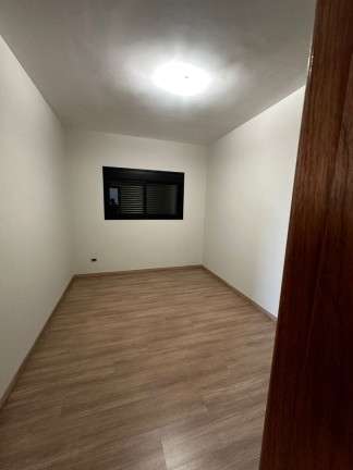 Imagem Casa com 3 Quartos à Venda, 192 m² em Bairro Da Floresta - São José Dos Campos Imagem Casa com 3 Quartos à Venda, 192 m² em Bairro Da Floresta - São José Dos Campos