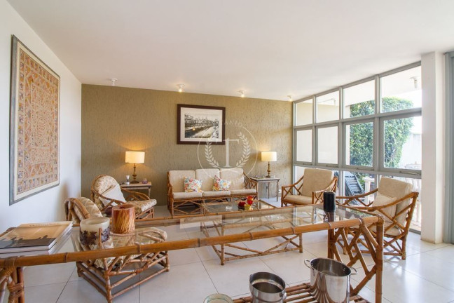 Imagem Casa com 4 Quartos à Venda, 350 m² em Jardim Leonor - São Paulo Imagem Casa com 4 Quartos à Venda, 350 m² em Jardim Leonor - São Paulo