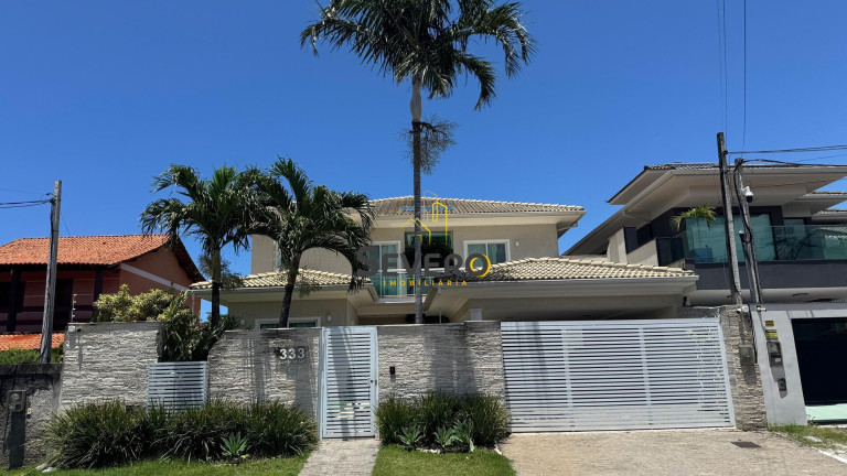Casa com 5 Quartos à Venda, 418 m² em Camboinhas - Niterói