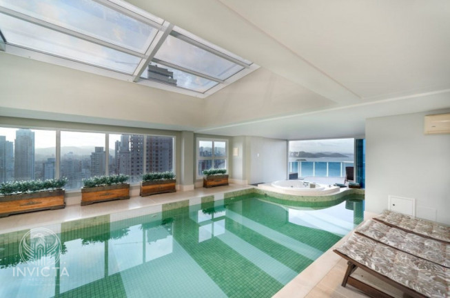 Imagem Cobertura com 6 Quartos à Venda, 740 m² em Barra Sul - Balneário Camboriú Imagem Cobertura com 6 Quartos à Venda, 740 m² em Barra Sul - Balneário Camboriú