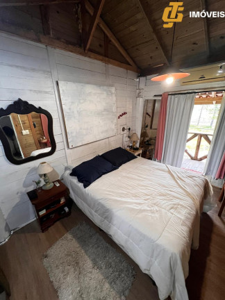 Imagem Casa com 4 Quartos à Venda, 216 m² em Rio Pequeno - Camboriú Imagem Casa com 4 Quartos à Venda, 216 m² em Rio Pequeno - Camboriú