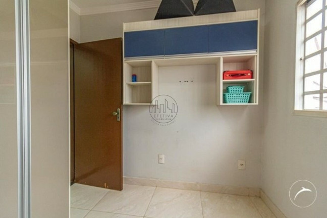 Imagem Casa com 5 Quartos à Venda, 265 m² em Samambaia Norte (samambaia) - Brasília Imagem Casa com 5 Quartos à Venda, 265 m² em Samambaia Norte (samambaia) - Brasília