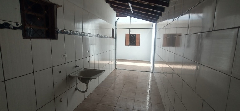 Imagem Casa com 2 Quartos à Venda, 200 m² em Residencial Comercial Cidade Vista Alegre - Pindamonhangaba Imagem Casa com 2 Quartos à Venda, 200 m² em Residencial Comercial Cidade Vista Alegre - Pindamonhangaba