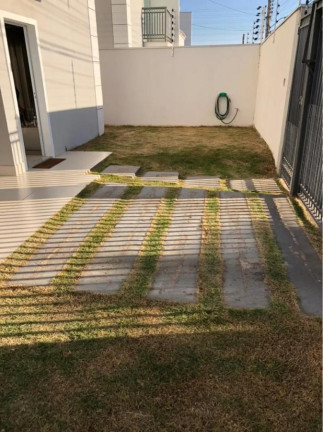Imagem Casa com 3 Quartos à Venda, 215 m² em Jardim Califórnia - Cuiabá Imagem Casa com 3 Quartos à Venda, 215 m² em Jardim Califórnia - Cuiabá