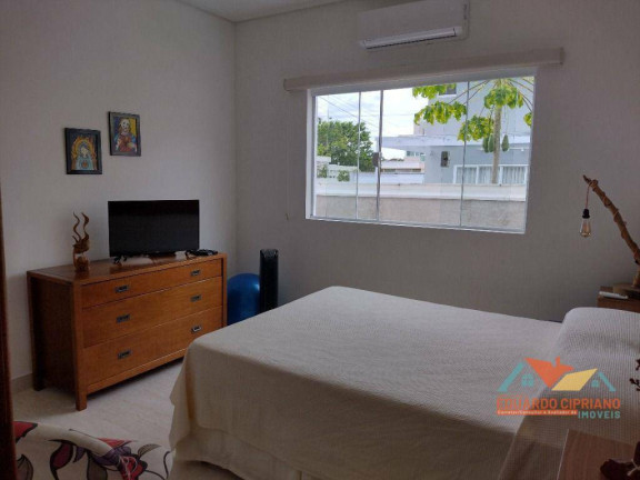 Imagem Sobrado com 4 Quartos à Venda, 300 m² em Massaguaçu - Caraguatatuba