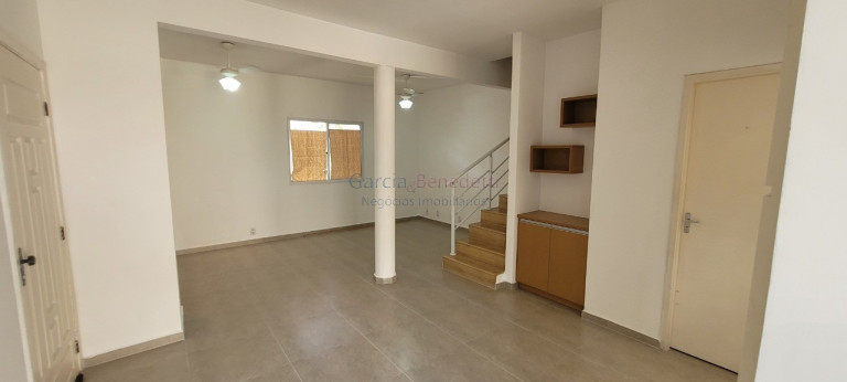 Imagem Casa com 3 Quartos para Alugar, 104 m² em Jardim Shangai - Jundiaí