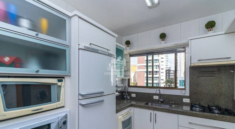 Imagem Apartamento com 3 Quartos à Venda, 110 m² em Centro - Balneário Camboriú