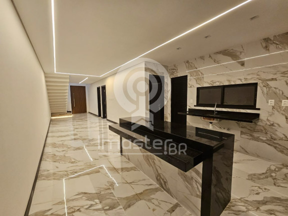 Imagem Casa com 5 Quartos à Venda, em Maraponga - Fortaleza Imagem Casa com 5 Quartos à Venda, em Maraponga - Fortaleza