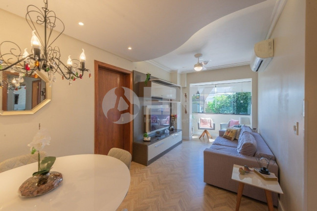 Apartamento com 2 Quartos à Venda, 60 m² em Passo Da Areia - Porto Alegre