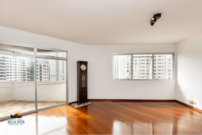 Imagem Apartamento com 4 Quartos à Venda,  em Vila Uberabinha - São Paulo