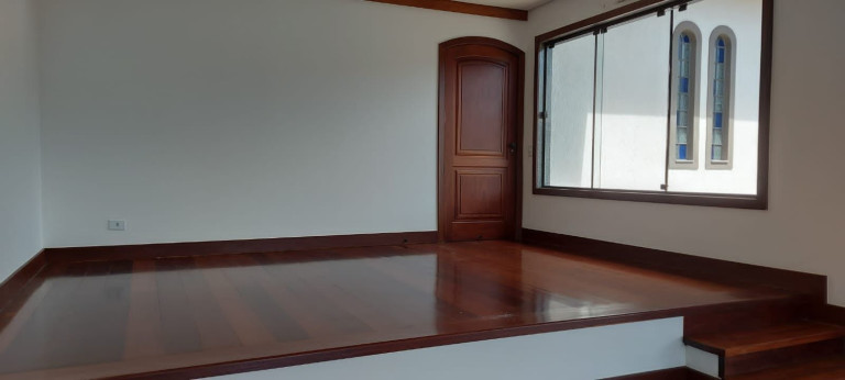 Imagem Casa com 4 Quartos à Venda, 382 m² em Parque São Luiz - Teresópolis Imagem Casa com 4 Quartos à Venda, 382 m² em Parque São Luiz - Teresópolis