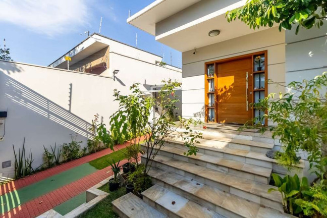 Casa com 4 Quartos à Venda,  em Planalto Paulista - São Paulo