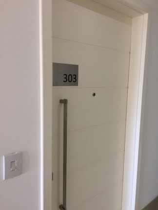 Imagem Sala Comercial à Venda, 46 m² em Três Figueiras - Porto Alegre