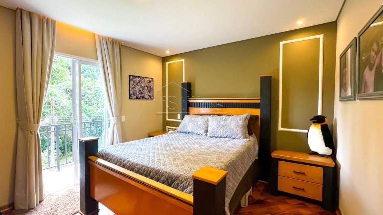 Imagem Casa com 4 Quartos à Venda, 243 m² em Alto Boa Vista - Campos Do Jordão Imagem Casa com 4 Quartos à Venda, 243 m² em Alto Boa Vista - Campos Do Jordão