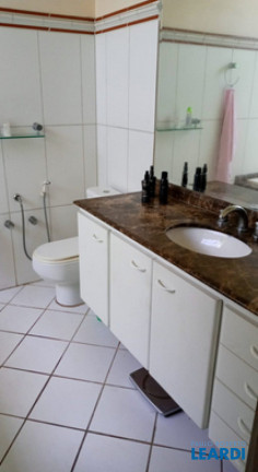 Imagem Casa com 4 Quartos à Venda, 347 m² em Paraíso - Santo André Imagem Casa com 4 Quartos à Venda, 347 m² em Paraíso - Santo André