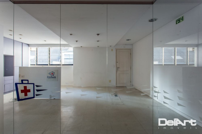Imagem Sala Comercial à Venda, 98 m² em Cristo Rei - Curitiba Imagem Sala Comercial à Venda, 98 m² em Cristo Rei - Curitiba