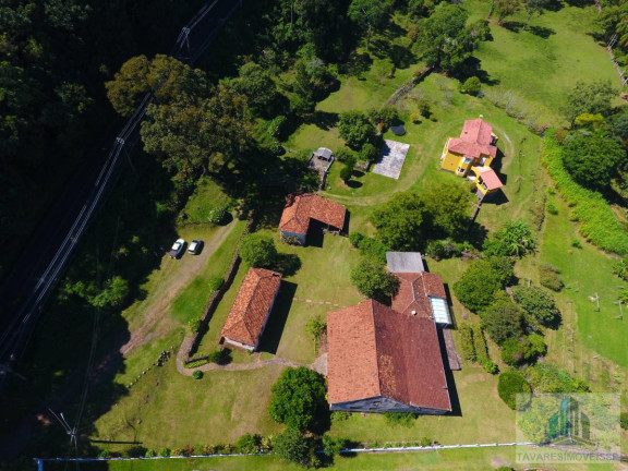 Chácara com 4 Quartos à Venda, 245 m²