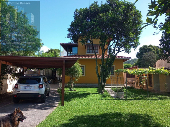 Imagem Casa com 3 Quartos à Venda, 106 m² em São João Do Rio Vermelho - Florianópolis Imagem Casa com 3 Quartos à Venda, 106 m² em São João Do Rio Vermelho - Florianópolis