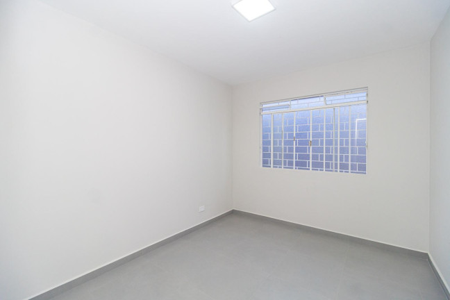 Imagem Casa com 3 Quartos para Alugar, 145 m² em Orleans - Curitiba Imagem Casa com 3 Quartos para Alugar, 145 m² em Orleans - Curitiba