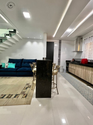 Imagem Sobrado com 3 Quartos à Venda, 84 m² em Caiçara - Praia Grande Imagem Sobrado com 3 Quartos à Venda, 84 m² em Caiçara - Praia Grande