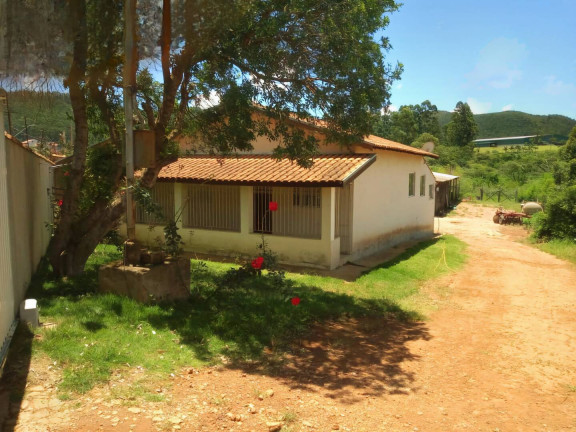 Imagem Chácara com 2 Quartos à Venda, 2.906 m² em São João Da Boa Vista Imagem Chácara com 2 Quartos à Venda, 2.906 m² em São João Da Boa Vista