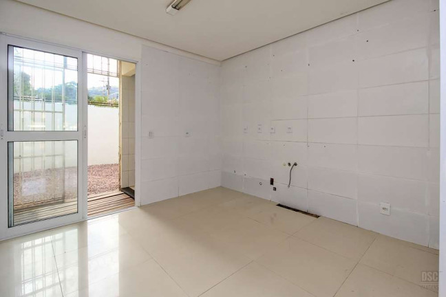 Imagem Casa com 2 Quartos à Venda, 87 m² em Hípica - Porto Alegre Imagem Casa com 2 Quartos à Venda, 87 m² em Hípica - Porto Alegre
