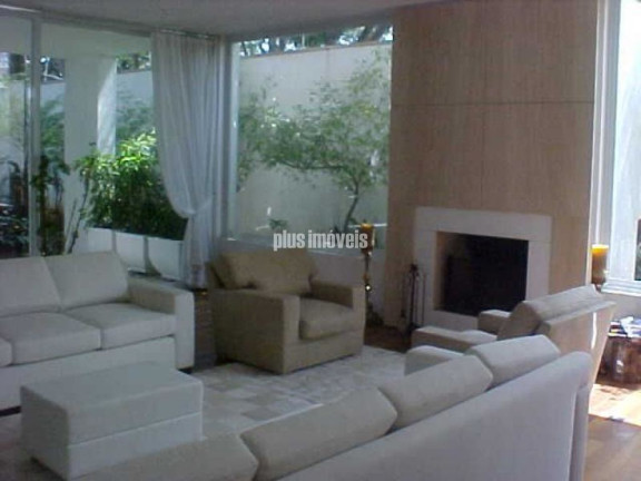 Imagem Casa com 3 Quartos à Venda, 900 m² em Jardim América - São Paulo Imagem Casa com 3 Quartos à Venda, 900 m² em Jardim América - São Paulo