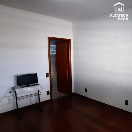 Imagem Casa com 2 Quartos à Venda, 232 m² em Jardim Bandeirantes - Poços De Caldas Imagem Casa com 2 Quartos à Venda, 232 m² em Jardim Bandeirantes - Poços De Caldas