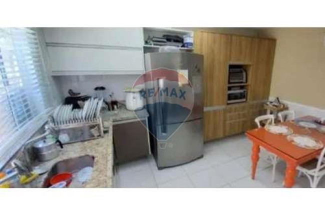 Imagem Casa com 4 Quartos à Venda, 410 m² em Abrantes - Camaçari Imagem Casa com 4 Quartos à Venda, 410 m² em Abrantes - Camaçari