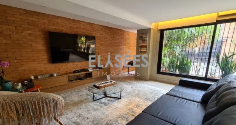 Imagem Casa com 2 Quartos à Venda, 200 m² em Vila Olímpia - São Paulo Imagem Casa com 2 Quartos à Venda, 200 m² em Vila Olímpia - São Paulo