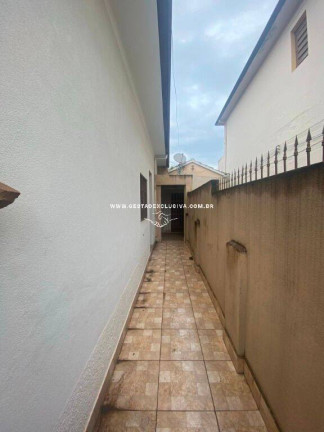 Imagem Casa com 2 Quartos à Venda, 170 m² em Centro - Itatiba Imagem Casa com 2 Quartos à Venda, 170 m² em Centro - Itatiba