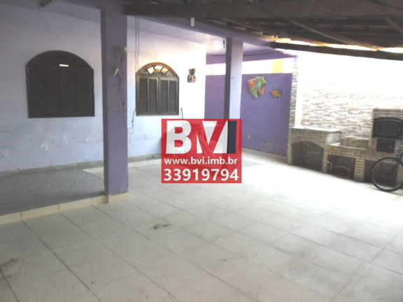 Casa com 3 Quartos à Venda, 272 m² em Irajá - Rio De Janeiro