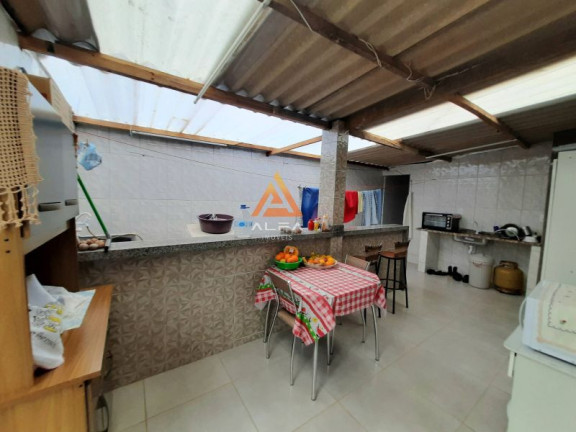 Imagem Casa com 2 Quartos à Venda, 56 m² Imagem Casa com 2 Quartos à Venda, 56 m²