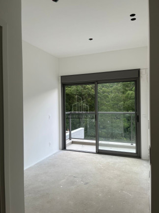 Imagem Casa com 3 Quartos à Venda, 200 m² em Tamboré - Santana De Parnaíba Imagem Casa com 3 Quartos à Venda, 200 m² em Tamboré - Santana De Parnaíba