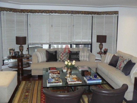 Imagem Apartamento com 4 Quartos à Venda, 181 m² em Itaim Bibi - São Paulo
