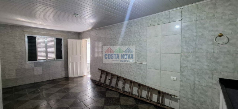 Imagem Casa com 2 Quartos à Venda, 143 m² Imagem Casa com 2 Quartos à Venda, 143 m²