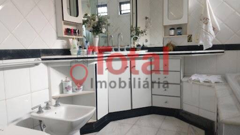 Imagem Casa com 4 Quartos à Venda, 267 m² em Cariru - Ipatinga