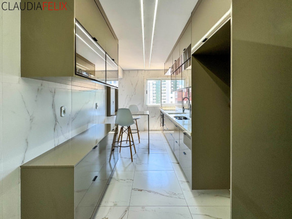 Imagem Imóvel com 3 Quartos à Venda, 272 m² em Canto Do Forte - Praia Grande Imagem Imóvel com 3 Quartos à Venda, 272 m² em Canto Do Forte - Praia Grande