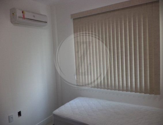 Imagem Apartamento com 3 Quartos à Venda, em Bombas - Bombinhas Imagem Apartamento com 3 Quartos à Venda, em Bombas - Bombinhas