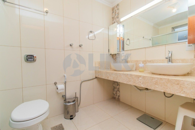 Imagem Apartamento com 3 Quartos à Venda, 164 m² em Moinhos De Vento - Porto Alegre
